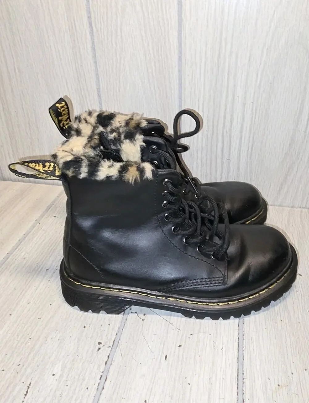 Dr. Martens Serena Leopard Faux Fur Boots Girls Size 1 Doc Martens Side Zip